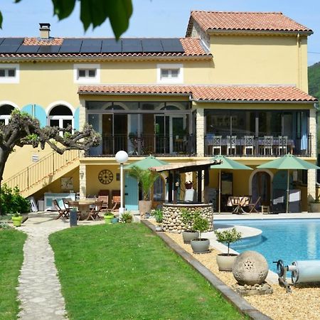 Au Grand Bonheur Acomodação com café da manhã Besseges Exterior foto