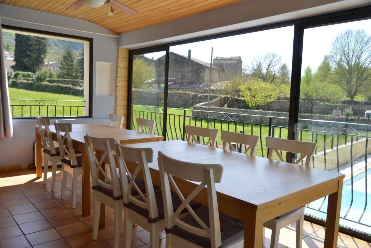 Au Grand Bonheur Acomodação com café da manhã Besseges Exterior foto